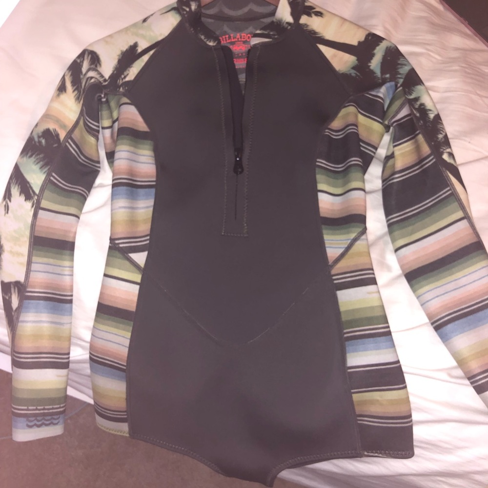 Billabong wetsuit!